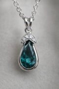 Bluish Green Sapphire Gemstone Pendant with Chain