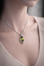 Leafy Green Precious Sapphire Gemstone Pendant with Chain - Image 4